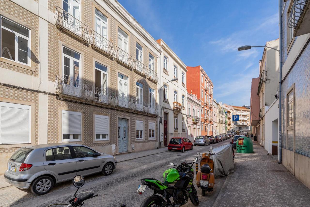 Ferienwohnung Akicity Campolide Selected Lisboa Exterior foto